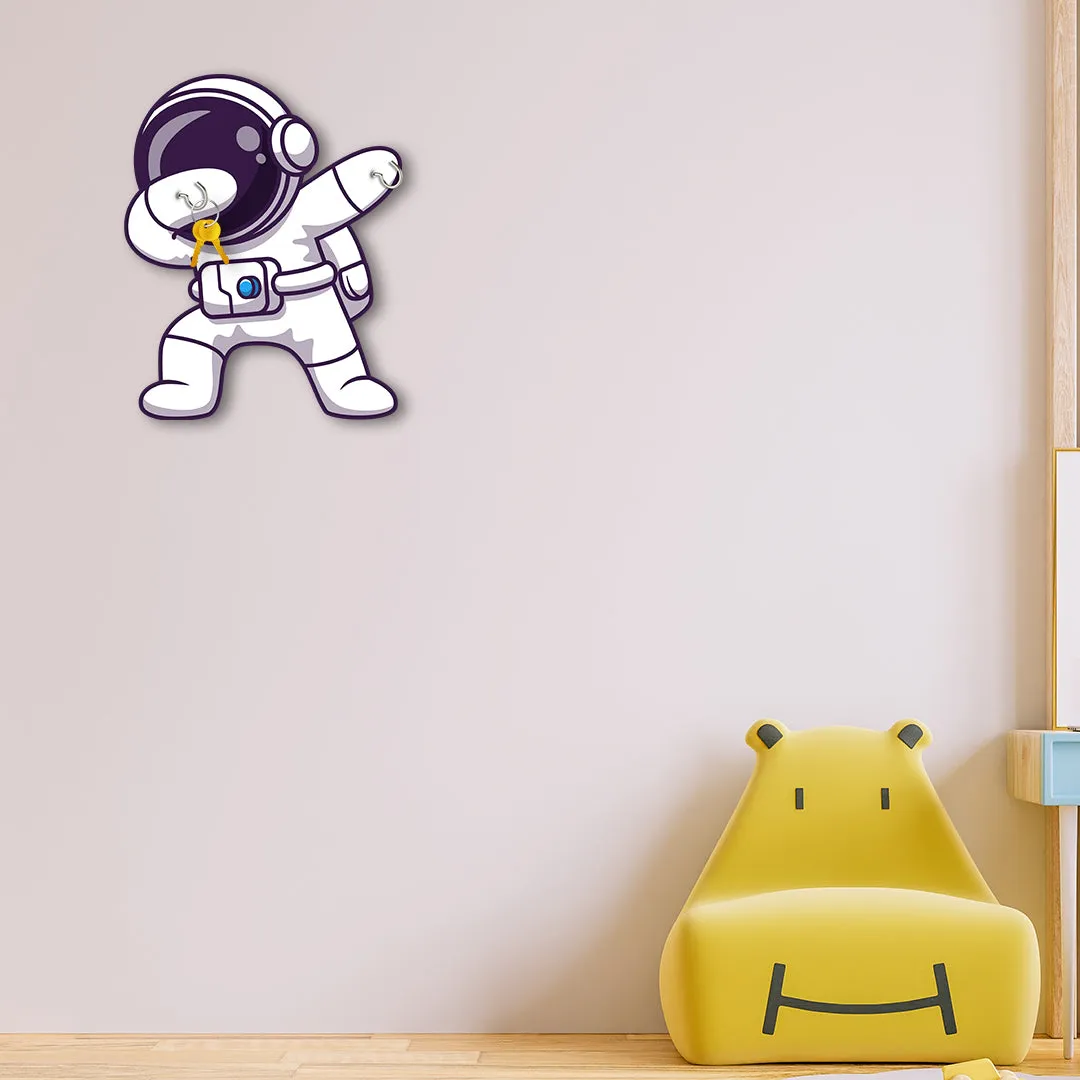 Astronaut Dabbing Key Holder