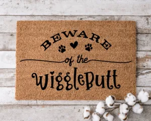 Beware of the Wiggle Butts, Paw Print Pet Family Doormat, Welcome Mat, Dog Door Mat, Housewarming Gift, Home Decor