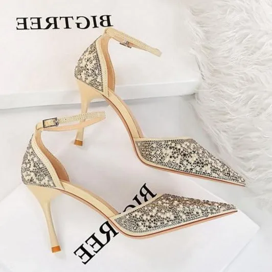 Diamond Piece Element Pointed Toe Fine High Heels