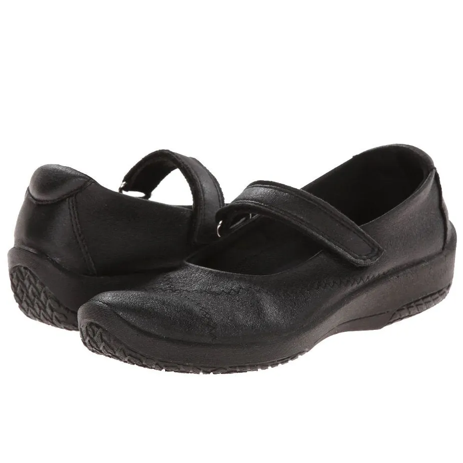 L18 Vegan Flats Women's Slip-on Shoes