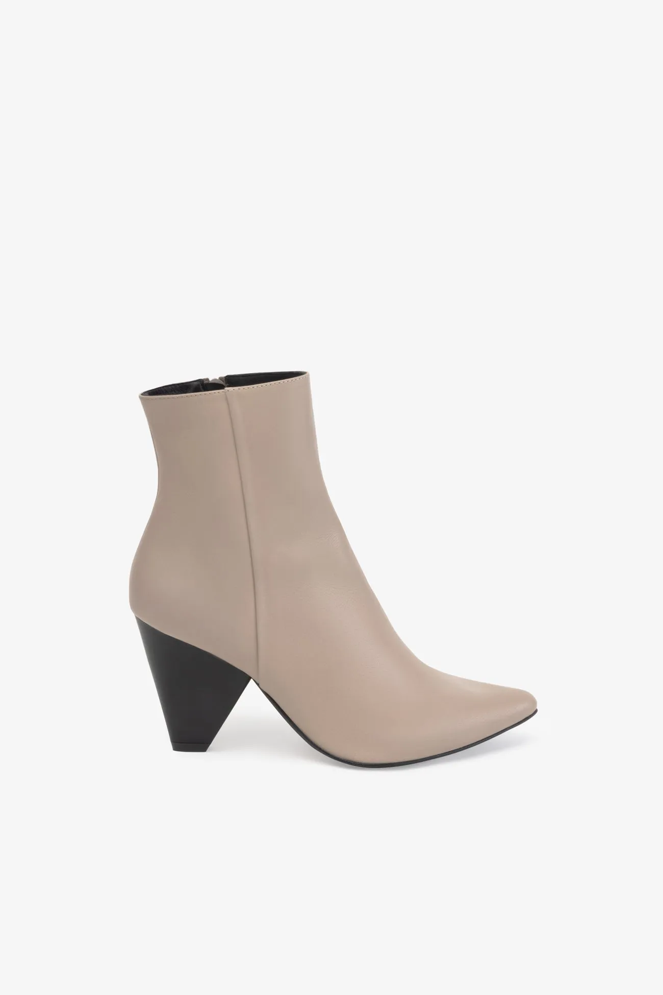 Leo Ankle Boots