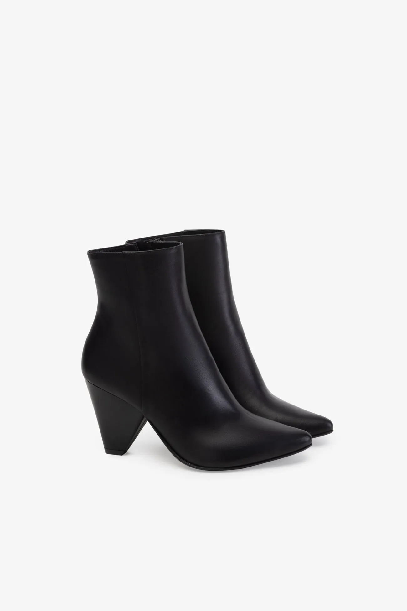 Leo Ankle Boots