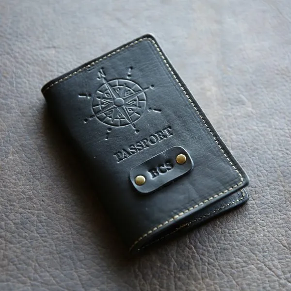 The Expedition Personalized Leather Passport Cover